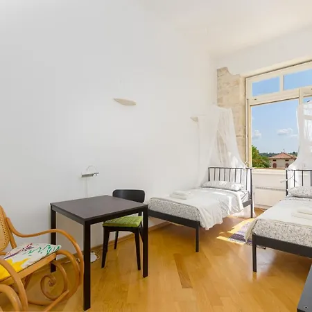 Apartment Am Kastel By Istrialux